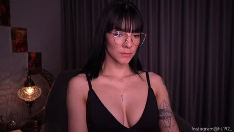 Holly Linder online show from 01/08/25, 01:42