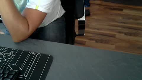 Snapshot of hollymollysucker chatting on 07/19/26, 10:19 hollymollysucker online show from 07/19/26, 10:19