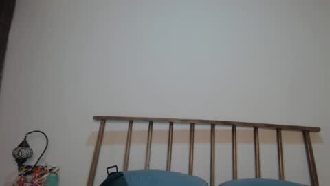 hollyshit_ online show from 03/12/25, 12:53