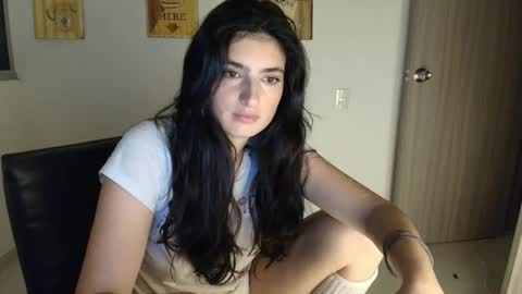 hollyshit_ online show from 02/03/26, 01:48