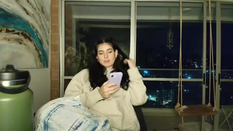 hollyshit_ online show from 04/27/26, 11:47