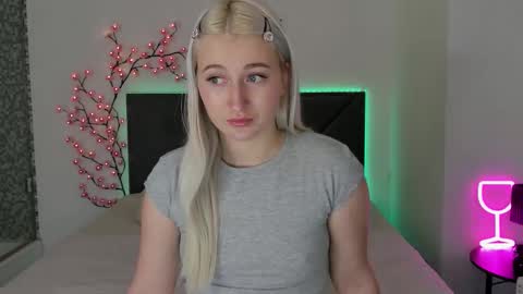 HollyTaillor online show from 01/14/26, 01:39