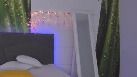 HollyTaillor online show from 02/06/26, 01:36