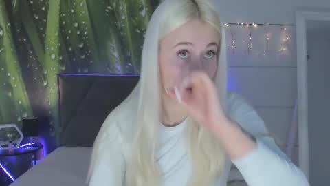 HollyTaillor online show from 03/30/26, 05:41