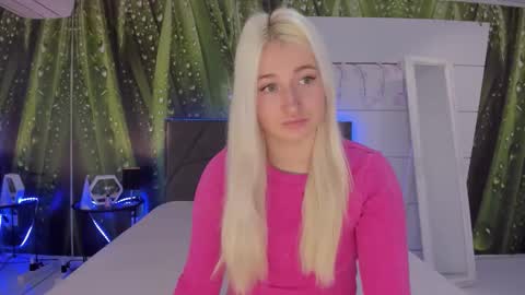 HollyTaillor online show from 04/01/26, 05:30