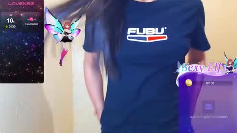 Snapshot of hollywoodbitch chatting on 02/07/26, 09:18 Isabella Marie online show from 02/07/26, 09:18