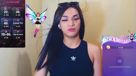 Snapshot of hollywoodbitch chatting on 02/08/26, 01:25 Isabella Marie online show from 02/08/26, 01:25