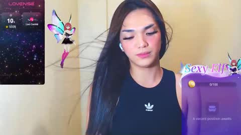 Snapshot of hollywoodbitch chatting on 03/02/26, 07:09 Isabella Marie online show from 03/02/26, 07:09