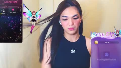 Snapshot of hollywoodbitch chatting on 03/02/26, 07:15 Isabella Marie online show from 03/02/26, 07:15