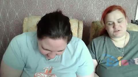 HollyXEva online show from 04/12/26, 09:03