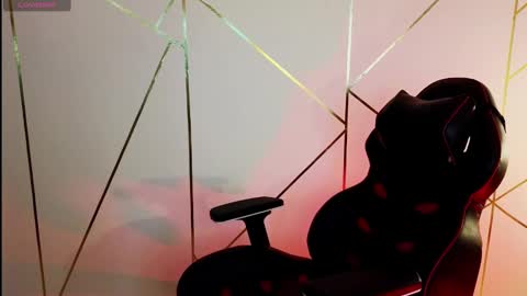 holly online show from 02/12/25, 09:01