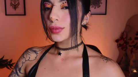 holly online show from 06/07/26, 06:06