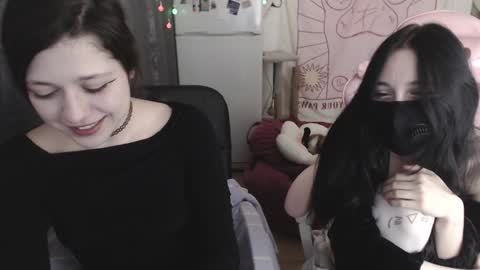 Snapshot of holy420loly chatting on 01/14/25, 05:23 Ho Lee Sheet online show from 01/14/25, 05:23