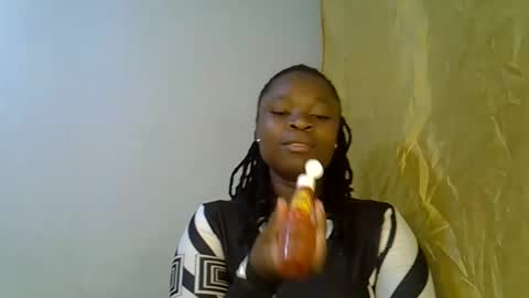 holy_ebony online show from 05/29/26, 07:34