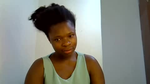holy_ebony online show from 06/29/26, 06:08