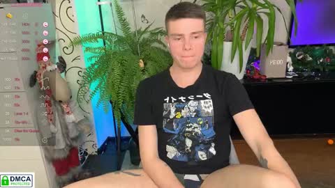 holy_eggs_00 online show from 12/19/25, 09:33