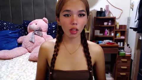 holy_molly1 online show from 03/16/26, 01:59