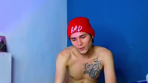 Snapshot of holy_taby_ chatting on 02/01/25, 01:20 online show from 02/01/25, 01:20