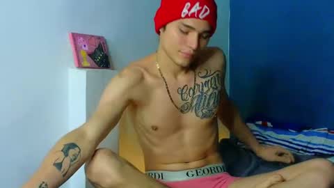 Snapshot of holy_taby_ chatting on 02/07/25, 02:47 online show from 02/07/25, 02:47