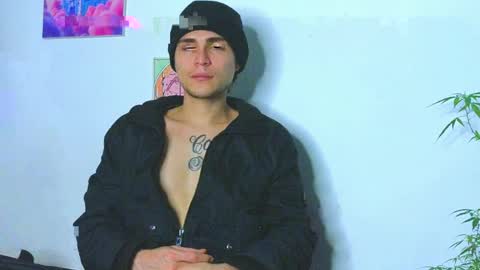      online show from 04/04/26, 01:41