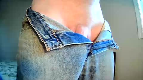 Snapshot of holydoodle3 chatting on 03/01/26, 04:42 holydoodle3 online show from 03/01/26, 04:42