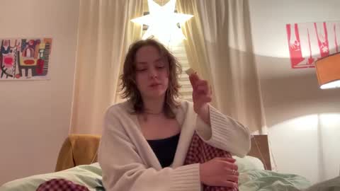 Snapshot of holydori chatting on 03/05/25, 06:45 dori not holy get my tg channel with link from description under last photo online show from 03/05/25, 06:45