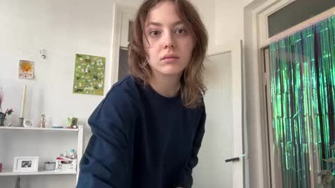 Snapshot of holydori chatting on 03/07/25, 09:18 dori not holy get my tg channel with link from description under last photo online show from 03/07/25, 09:18