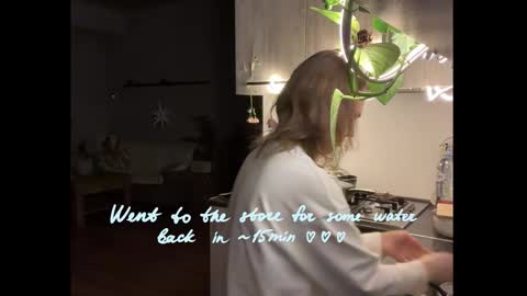 Snapshot of holydori chatting on 10/26/25, 03:40 dori not holy get my tg channel with link from description under last photo online show from 10/26/25, 03:40