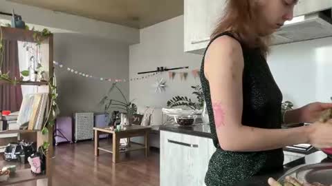 Snapshot of holydori chatting on 07/10/26, 11:02 dori not holy get my tg channel with link from description under last photo online show from 07/10/26, 11:02