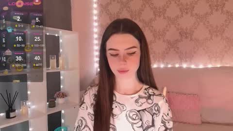 Mia online show from 01/18/26, 03:43