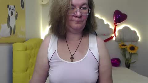 holymilfa online show from 02/21/25, 08:40