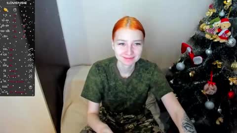 Snapshot of home_fox__ chatting on 12/20/25, 02:18 Maria online show from 12/20/25, 02:18