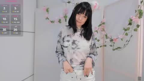 May online show from 10/01/25, 10:49