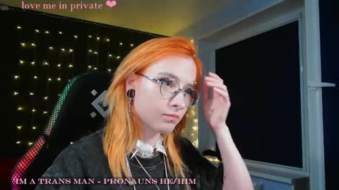 Honelints boyblonde hair AsterMIntfemboybrown hair online show from 01/20/25, 10:15