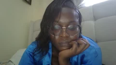 Snapshot of honevey chatting on 03/31/26, 03:23 Honevey online show from 03/31/26, 03:23