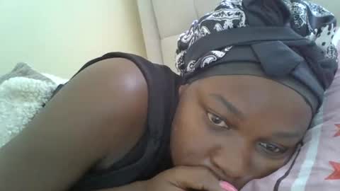 Snapshot of honevey chatting on 04/12/26, 09:14 Honevey online show from 04/12/26, 09:14