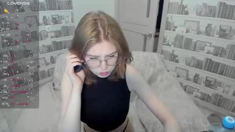 Lilith and Ellie  online show from 01/15/26, 08:45