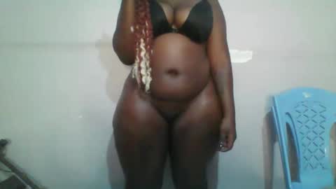 Snapshot of honey_beb chatting on 09/15/25, 07:36 honey_beb online show from 09/15/25, 07:36