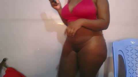 Snapshot of honey_beb chatting on 09/23/25, 04:48 honey_beb online show from 09/23/25, 04:48