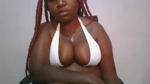 Snapshot of honey_beb chatting on 10/05/25, 06:28 honey_beb online show from 10/05/25, 06:28