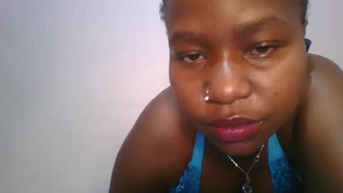 Snapshot of honey_beb chatting on 10/09/25, 09:35 honey_beb online show from 10/09/25, 09:35