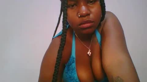 Snapshot of honey_beb chatting on 11/07/25, 06:46 honey_beb online show from 11/07/25, 06:46