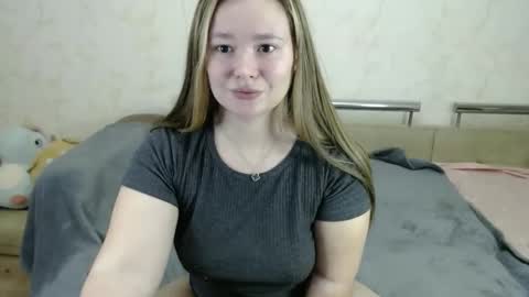 Snapshot of honey_caramelle chatting on 02/06/25, 07:51 honey_caramelle online show from 02/06/25, 07:51
