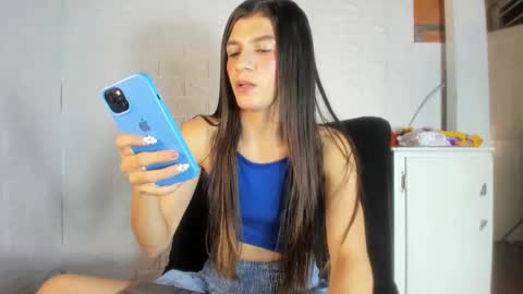 honey_darcy online show from 12/21/25, 03:02