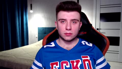 Wolfy online show from 12/21/24, 07:27