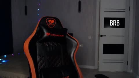 Wolfy online show from 01/04/25, 04:54