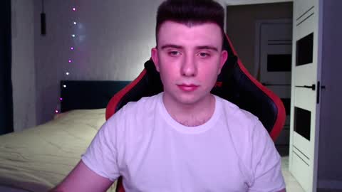 Wolfy online show from 01/06/25, 03:20