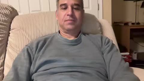 honey_man14 online show from 02/18/25, 04:04