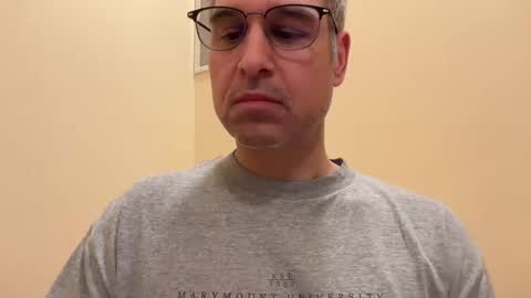 honey_man14 online show from 02/22/25, 06:08