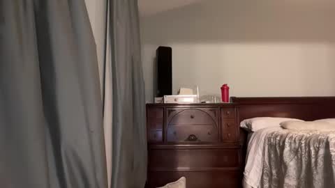honey_man14 online show from 04/29/26, 06:03